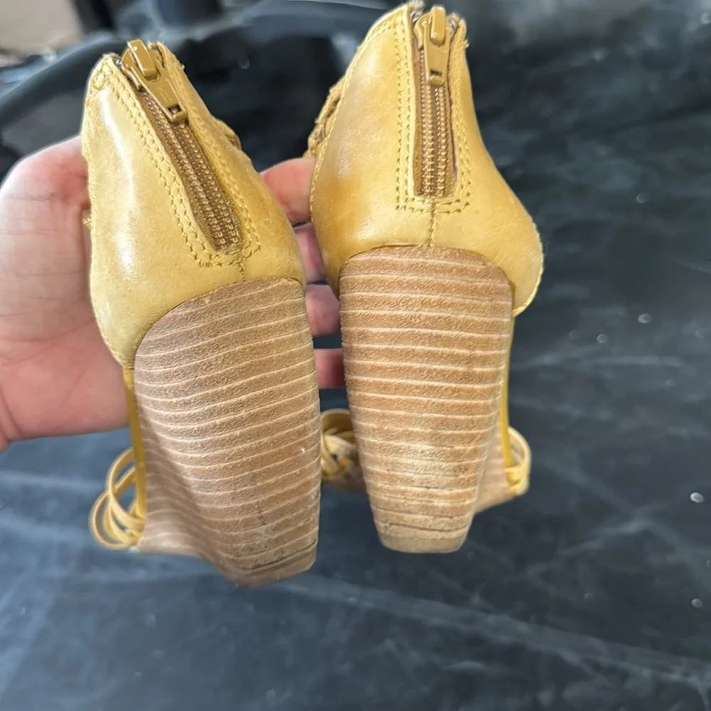 Seychelles vintage yellow wedge - Picture 7 of 9